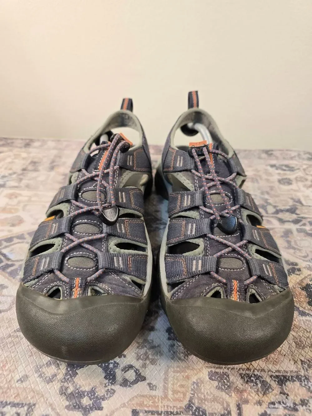 Keen Newport H2 Hiking Trail Shoe Closed Toe Blue 10.5 Fisherman Sandals
